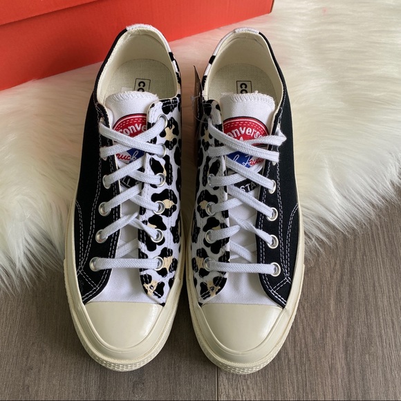 NWT Converse Logo Play Chuck 70 Low Top - Picture 4 of 12